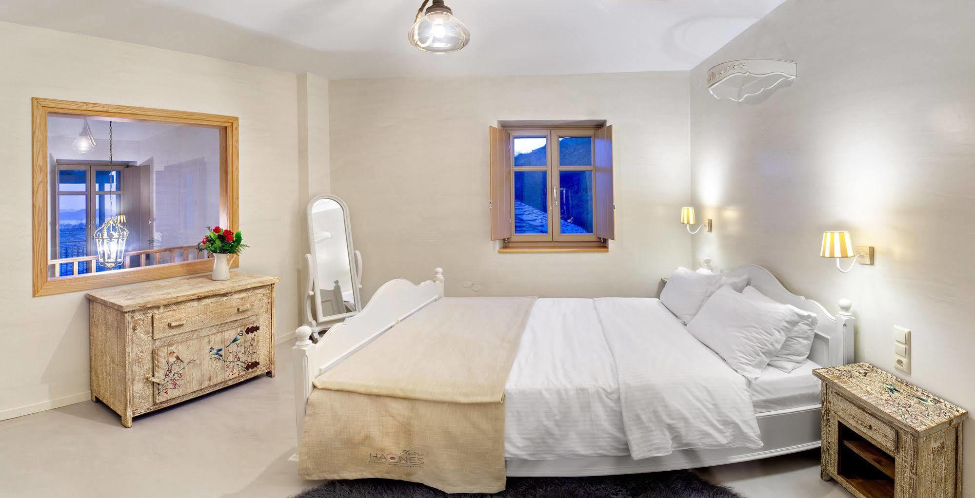 Haones Suites อิโออันนินา ภายนอก รูปภาพ